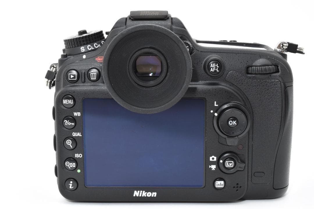Nikon ニコン D7100 レンズキット デジタル一眼カメラ