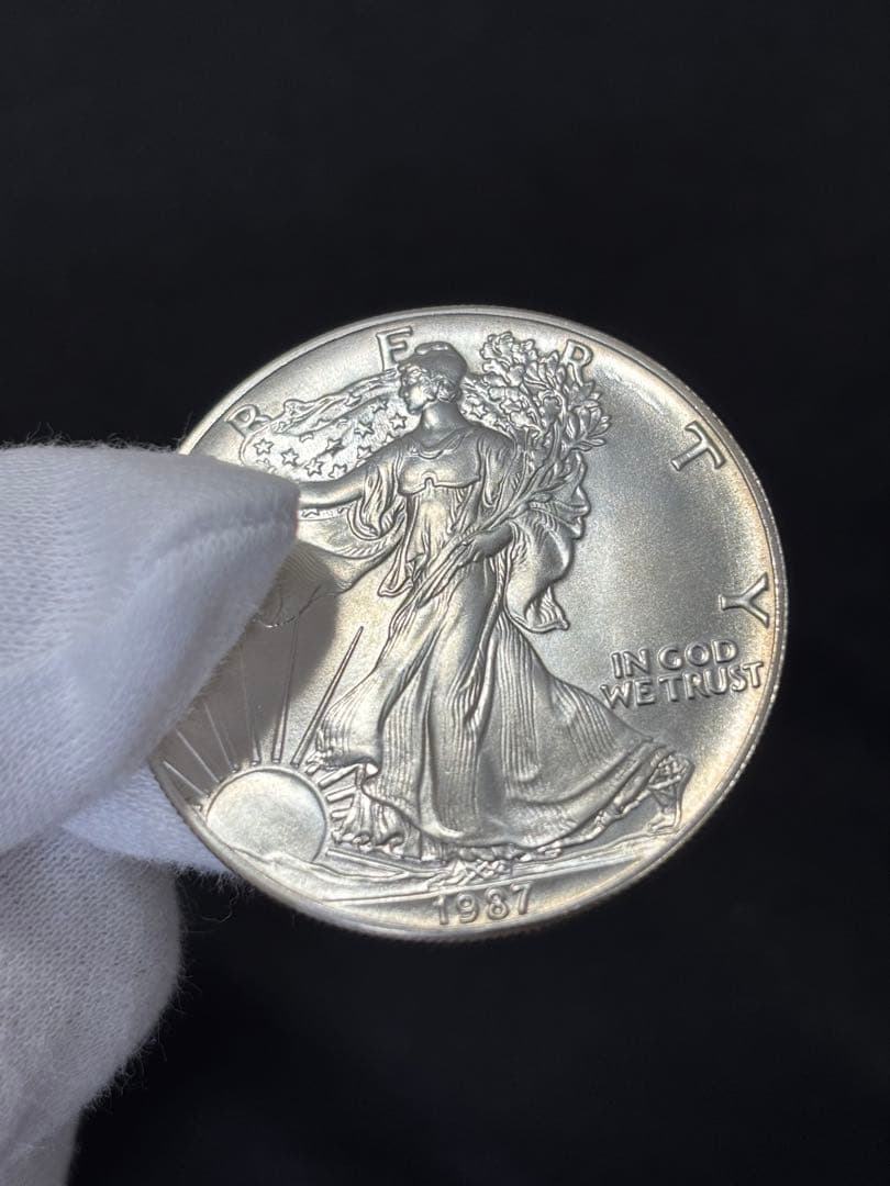 イーグル銀貨　1987年　アメリカ合衆国造幣局発行　1オンス銀貨　純銀31.1g