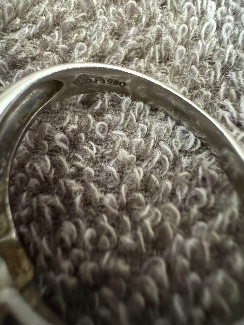 プラチナ900製ダイヤモンドリング 6g