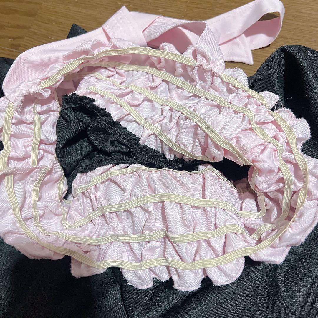 黒ピンク　リボンホルターネック