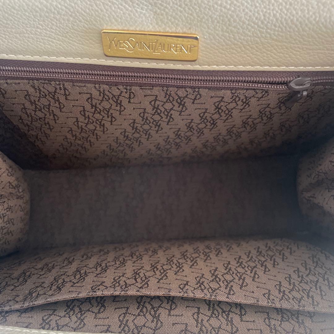 イヴ・サンローラン　ハンドバッグベージュ