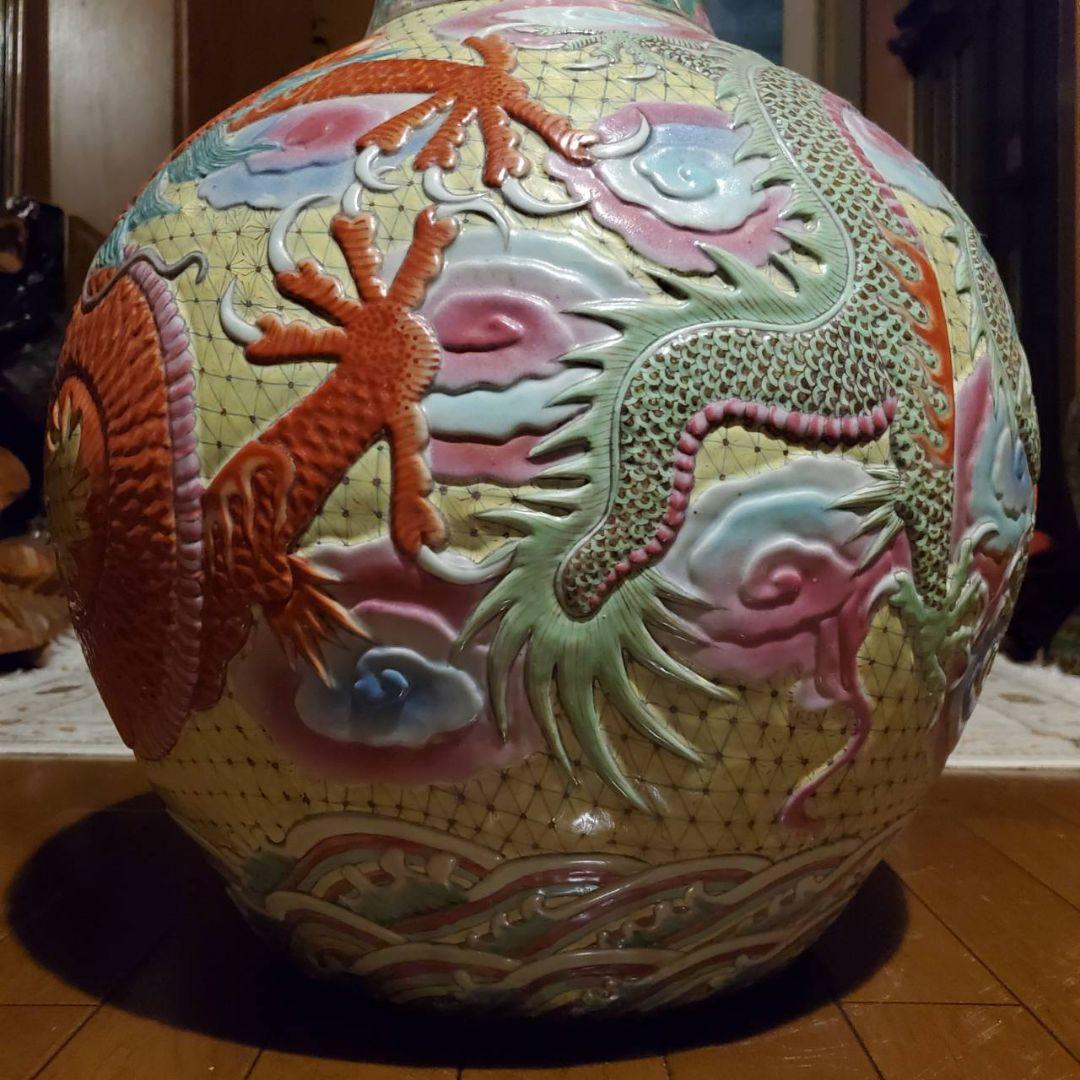 中国古玩　粉彩雲龍紋　大花瓶　天球瓶