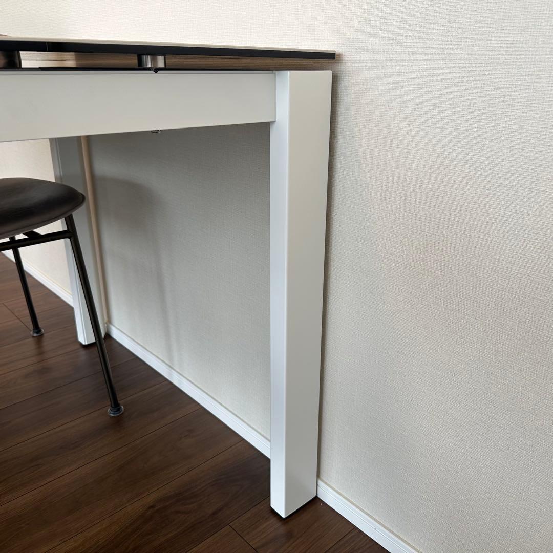 カリガリス セラミック伸長ダイニングテーブル