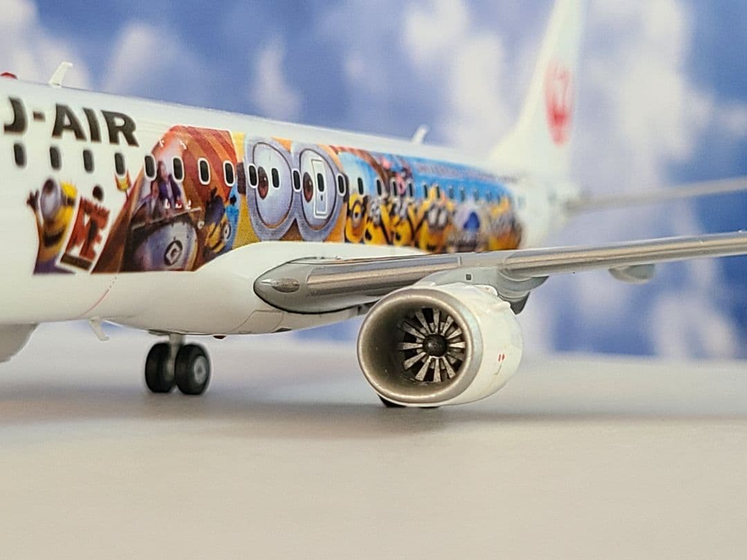 JAL(J-air)　エンブラエル190 ミニオンジェット JA248J