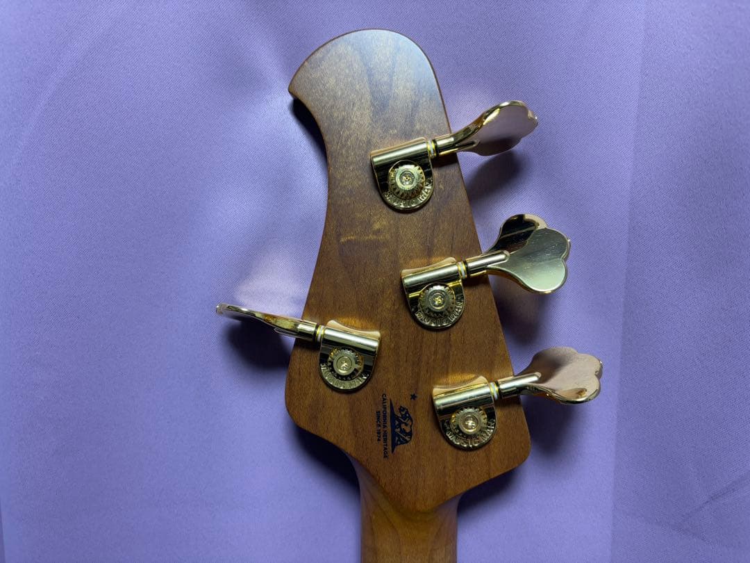 ベース MUSIC MAN StingRay Special