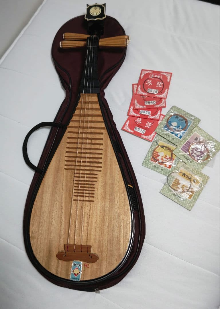 中国琵琶　ビワ　柳琴　りゅうきん　リウチン