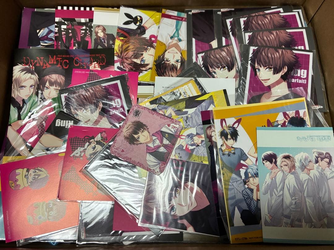 アニメ 漫画 大量 グッズ まとめ売り 缶バッジ カード アクリルスタンド