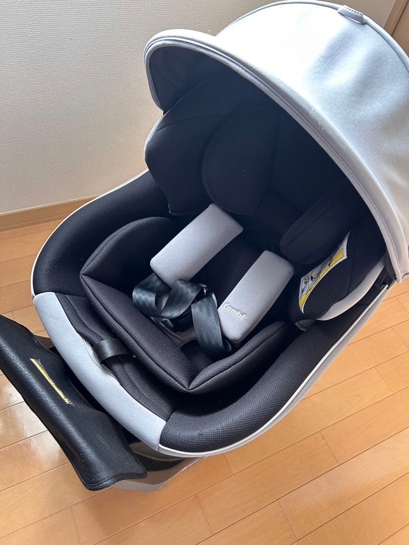 コンビ クルムーヴ スマート ライト ISOFIX エッグショック JM