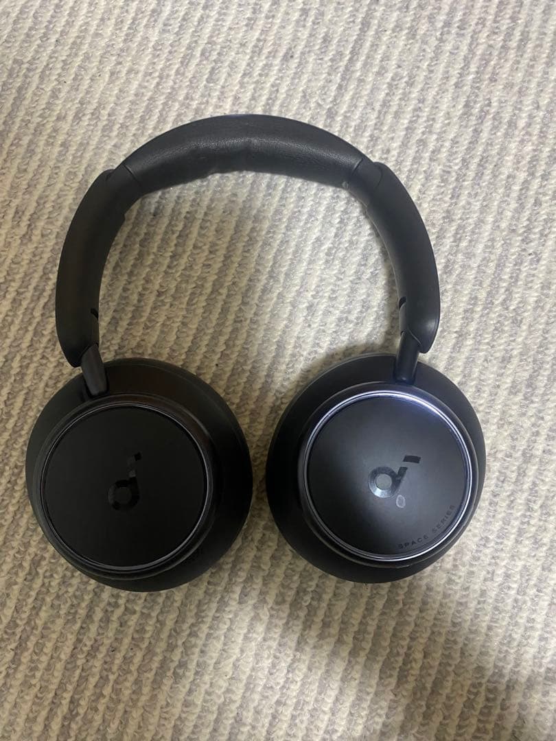 ワイヤレスヘッドホン