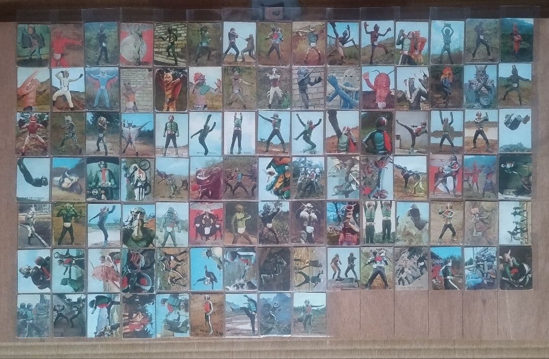 昭和 カルビー仮面ライダーカード522枚、ダブリ無しアルバム10冊セット