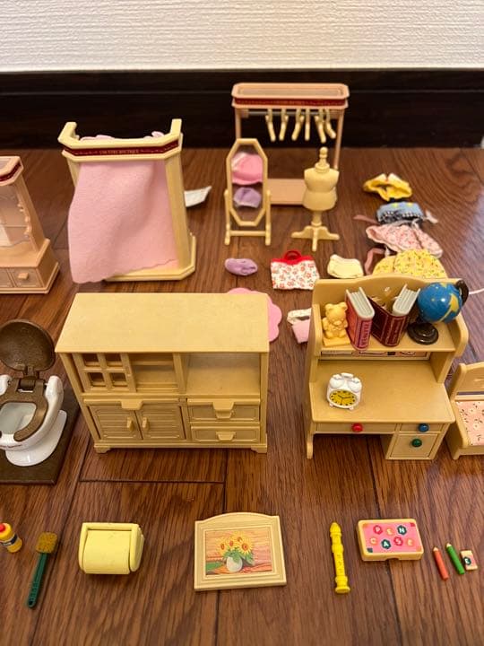 シルバニア　赤い屋根の大きなお家と小物セット