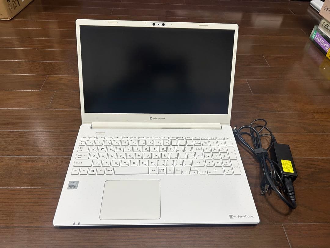 Windowsノート本体 dynabook P1-C7MP-BW / Core i7-10510U