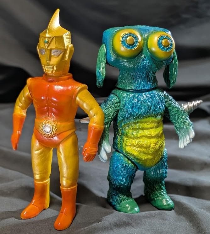 ギラギンド「スペクトルマン」登場怪獣（ベアモデル）ソフビフィギュア