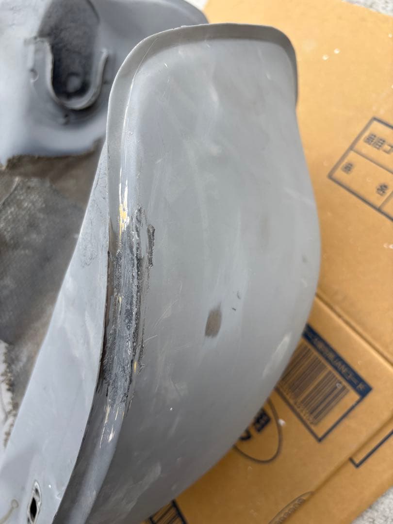 カワサキ　ZRX400 ガソリンタンク　ベースです。