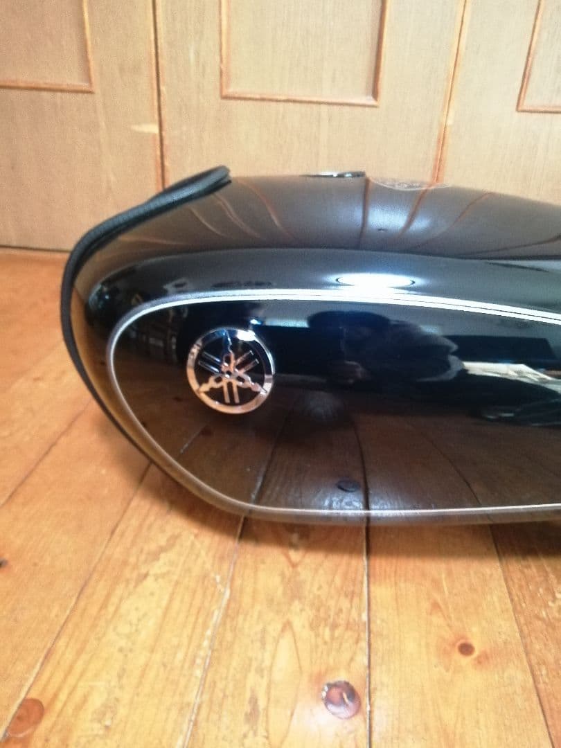 Yamaha SR400純正タンク サイドカバーシートカウルセット