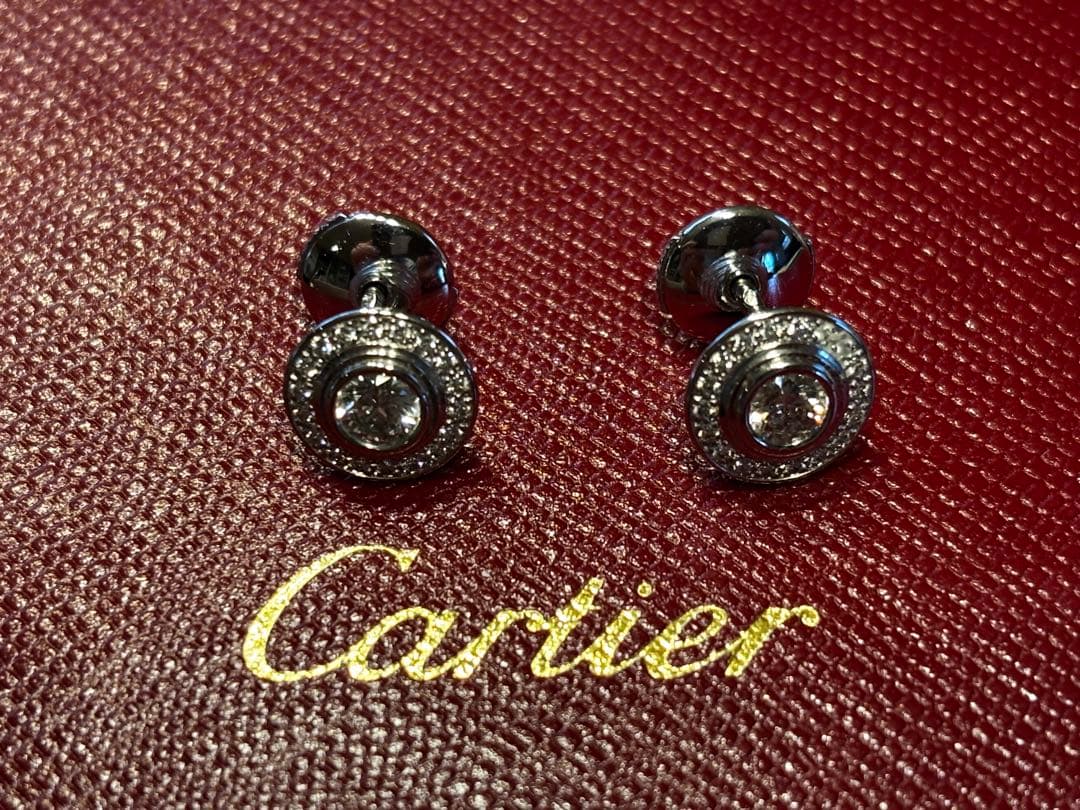 新品同様カルティエ ダムール ダイヤモンド ピアス ホワイトゴールド
