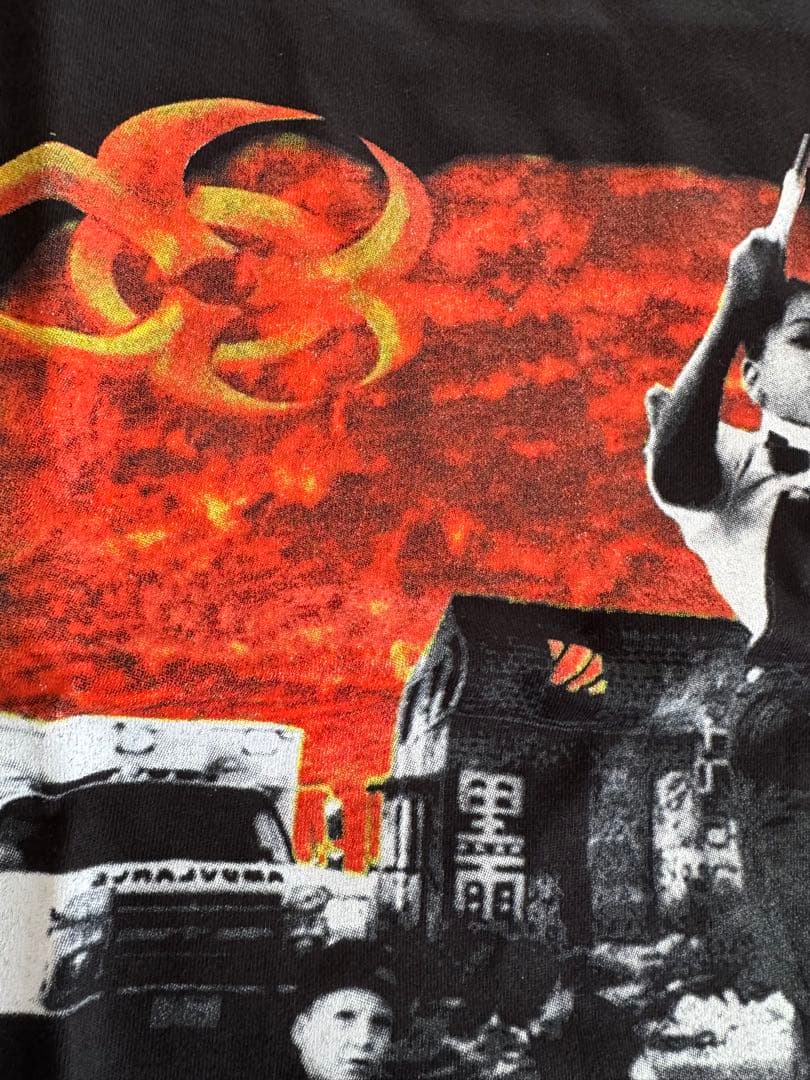 Biohazard Tシャツ \"Urban discipline\"