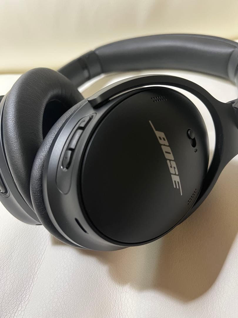 美品 BOSE QuietComfort 45 ブラックワイヤレスヘッドホン