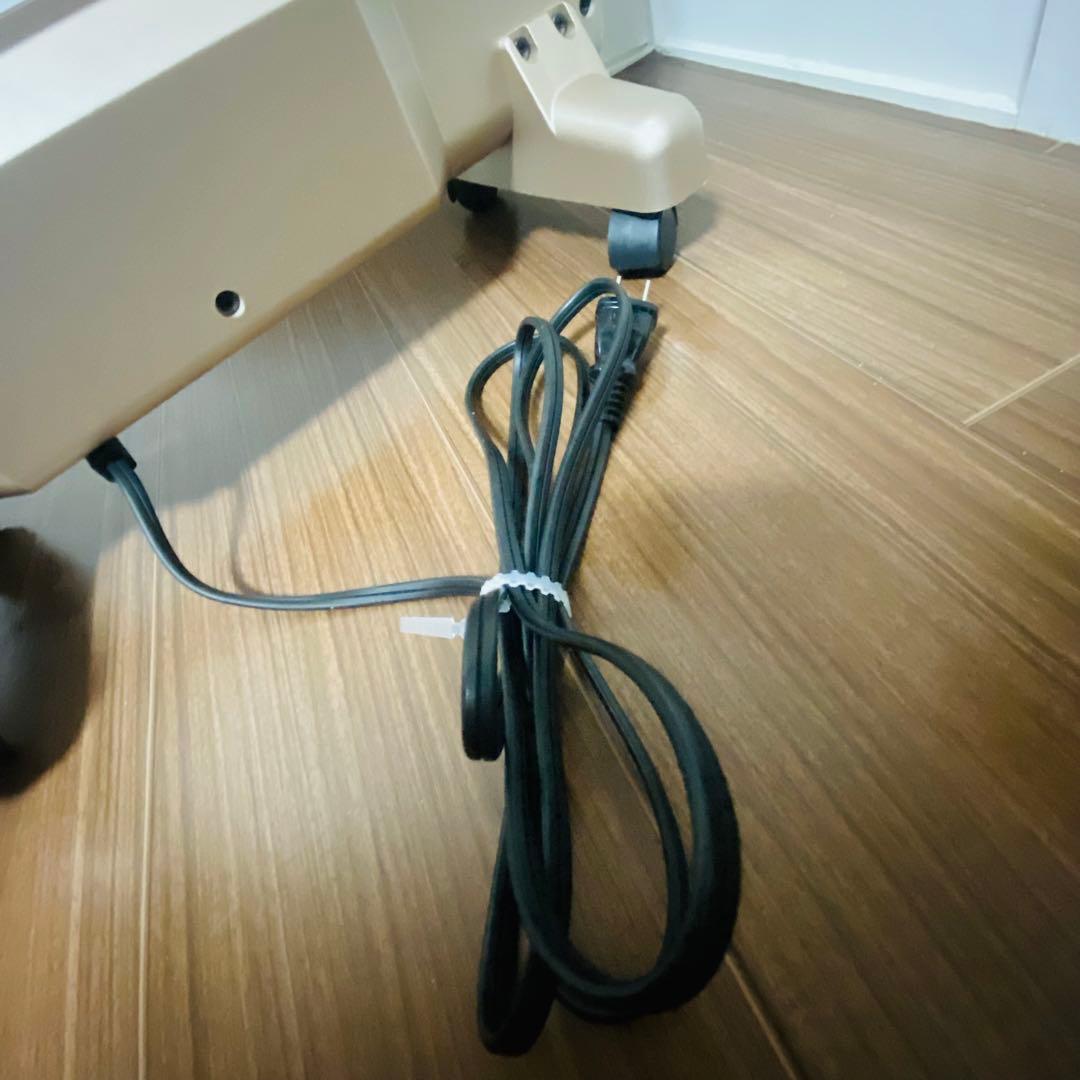 【極美品】サンルミエ E800L-TM 遠赤外線暖房器 タイマー付