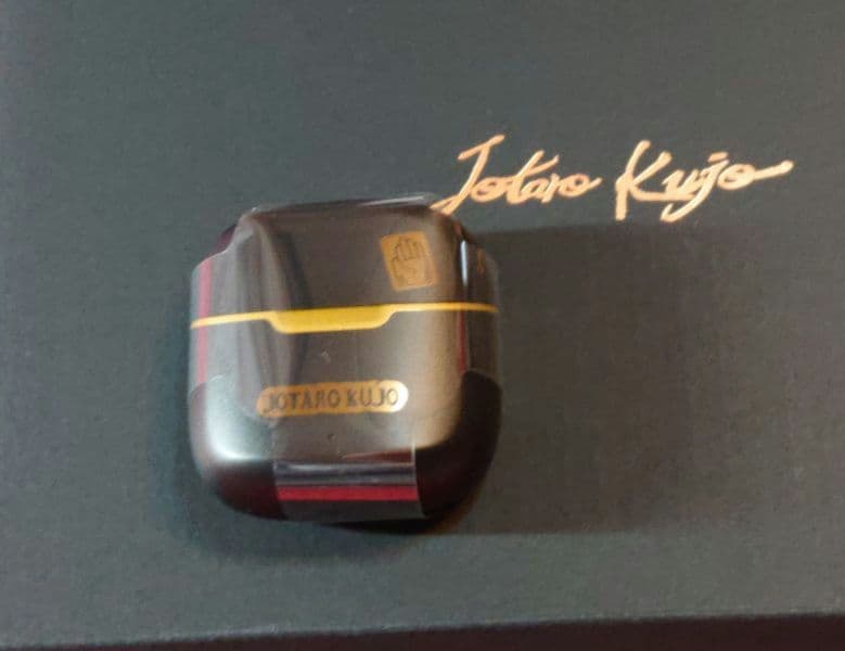 ジョジョの奇妙な冒険 空条承太郎 ワイヤレスイヤホン 海外ライセンス版