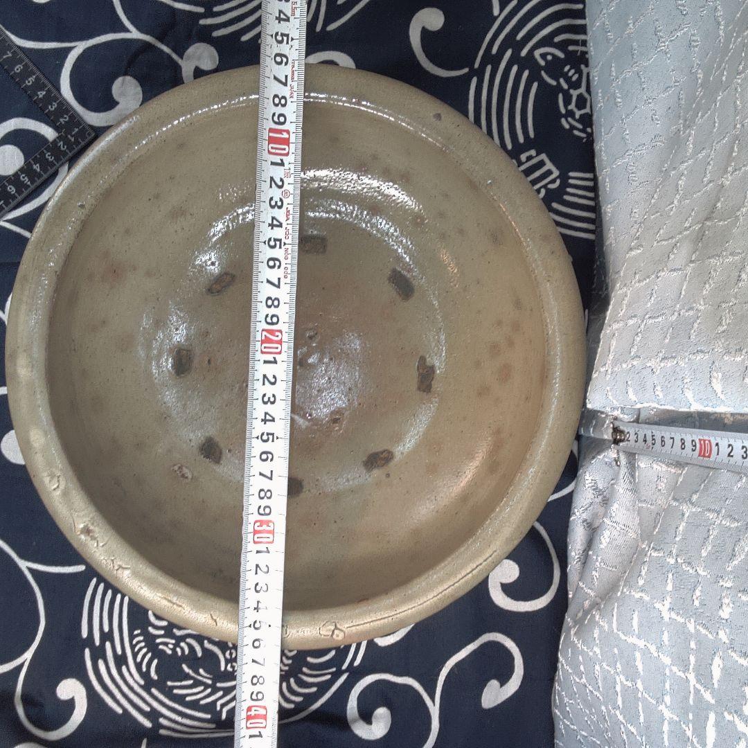 骨董３陶器製ベージュ丸型皿