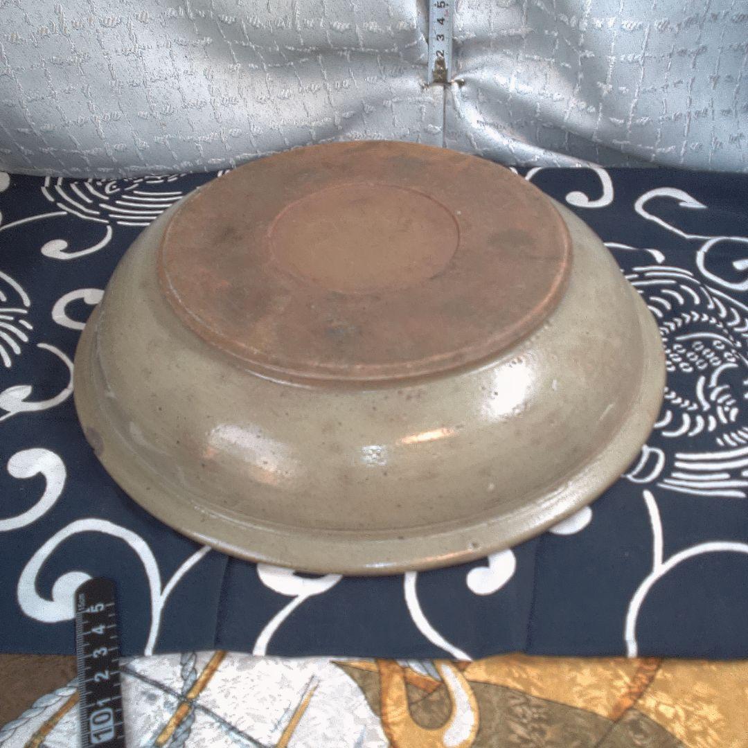 骨董３陶器製ベージュ丸型皿