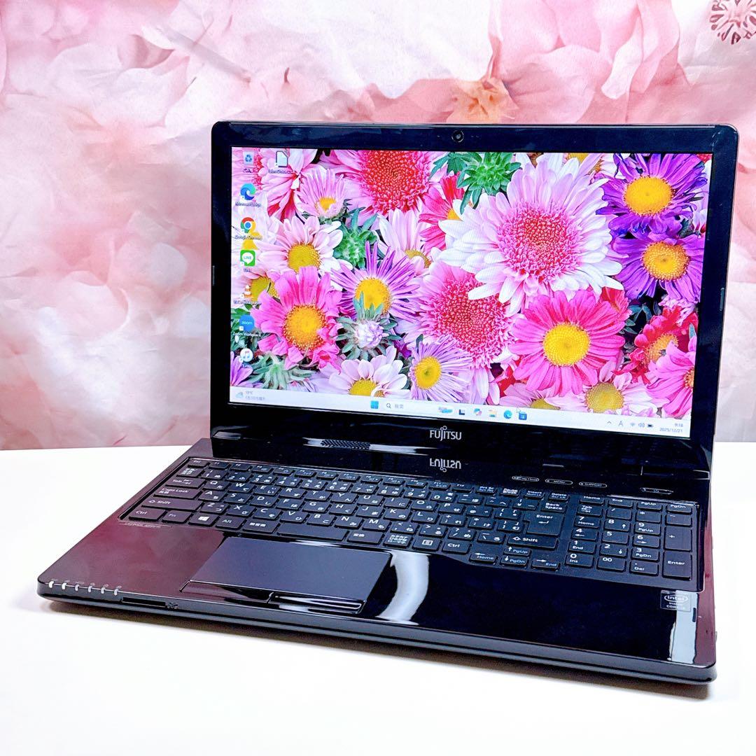 美品✨新品SSDで爆速✨windows11 ノートパソコン✨オフィス カメラ