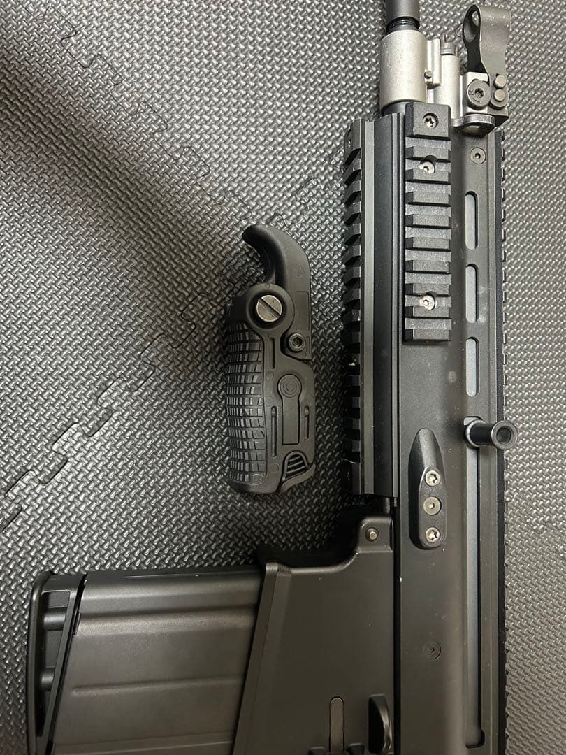 SCAR Heavy 次世代電動ガン ブラック 拡張マガジンなど付属品付き