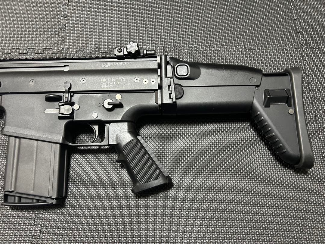 SCAR Heavy 次世代電動ガン ブラック 拡張マガジンなど付属品付き