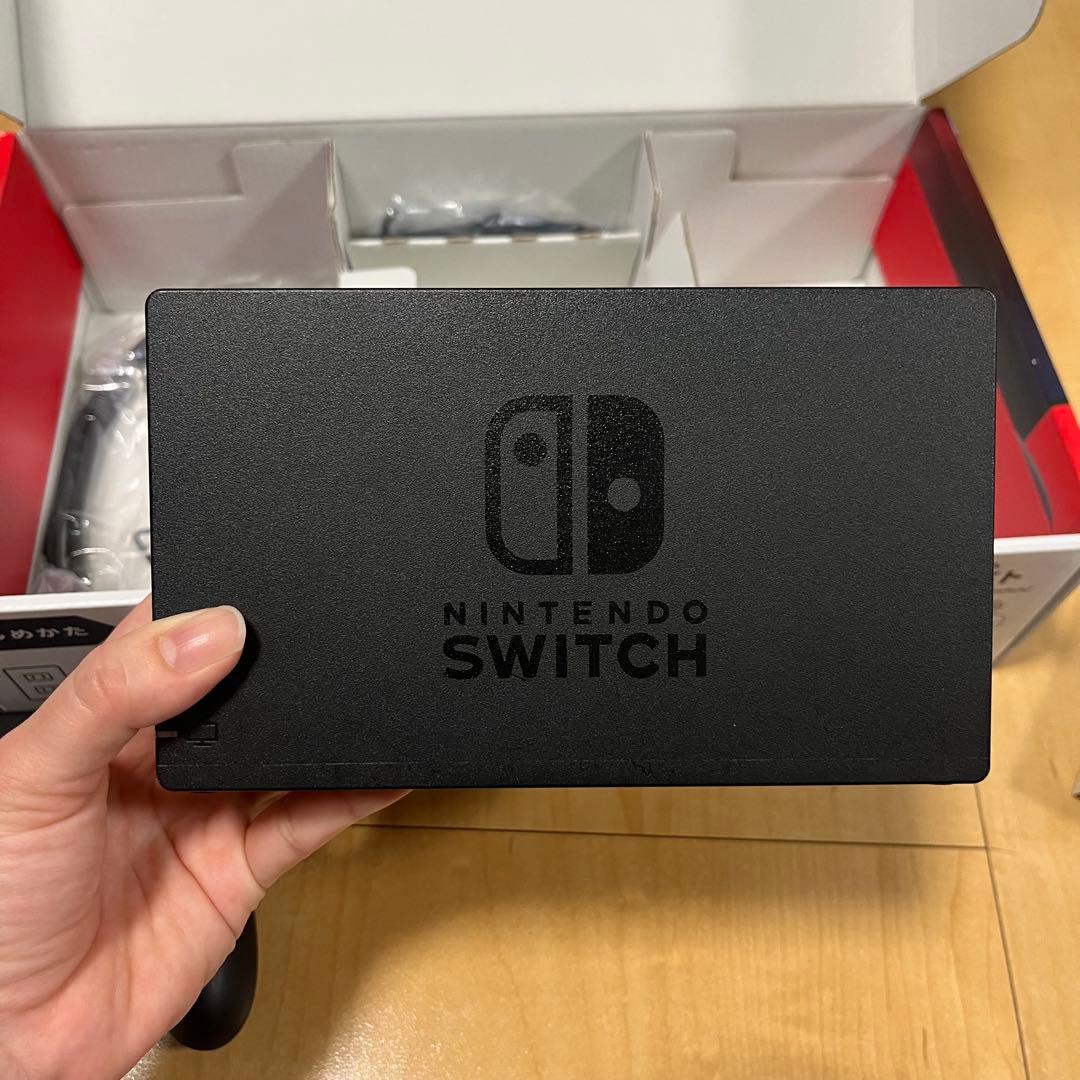 ニンテンドーSwitch 任天堂　本体　グリップコントローラー Fit