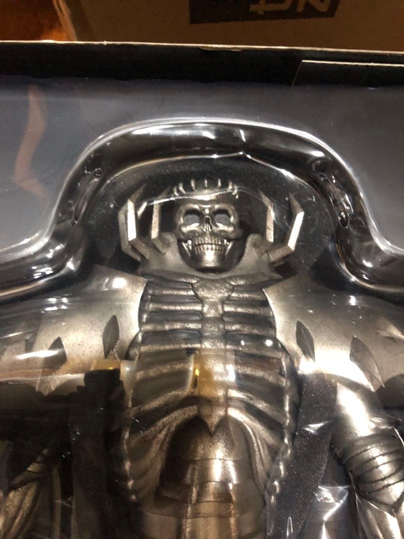 スリーゼロ threezero 1/6 髑髏の騎士 グリフィス　ベルセルク