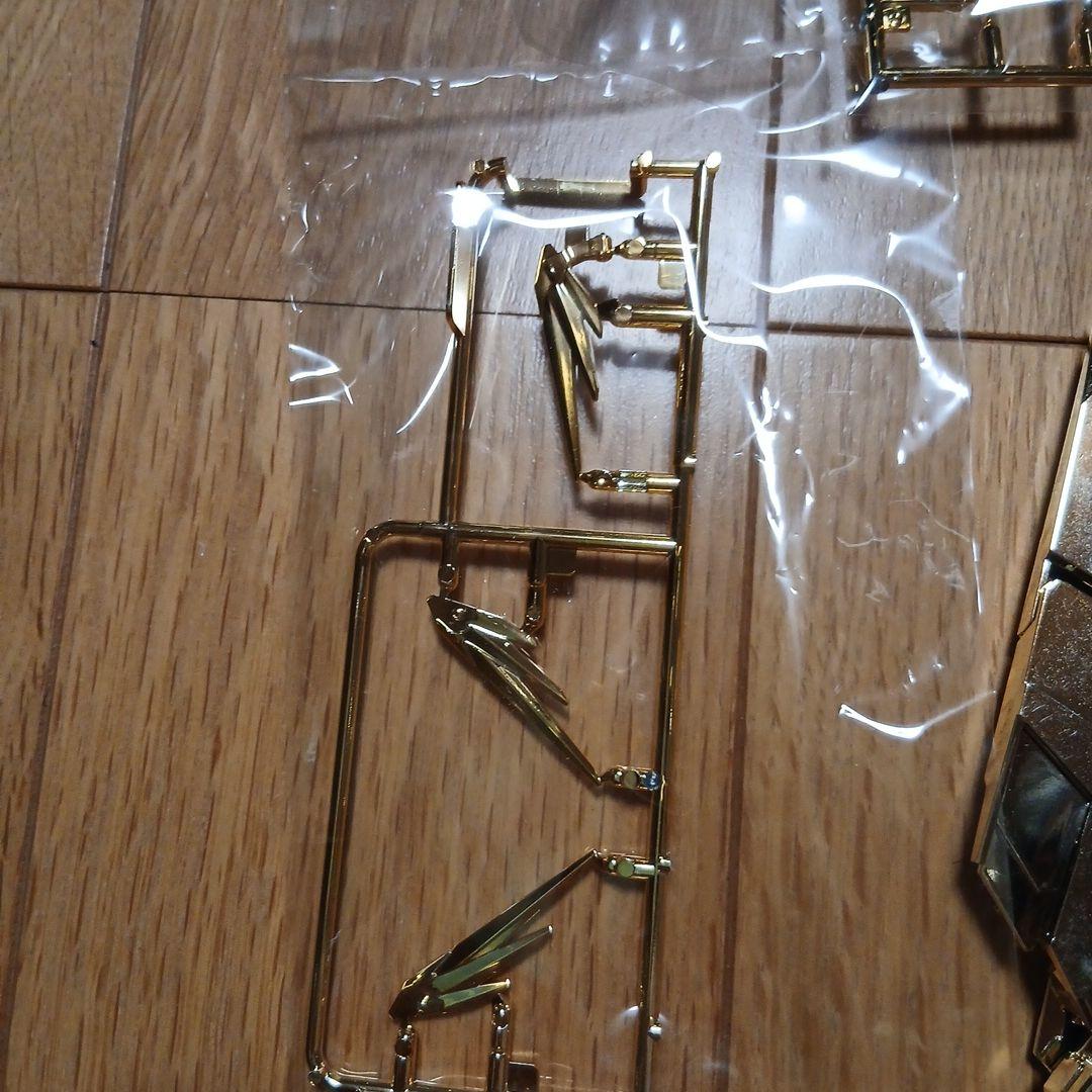 MG(マスターグレード) ガンプラ 金色