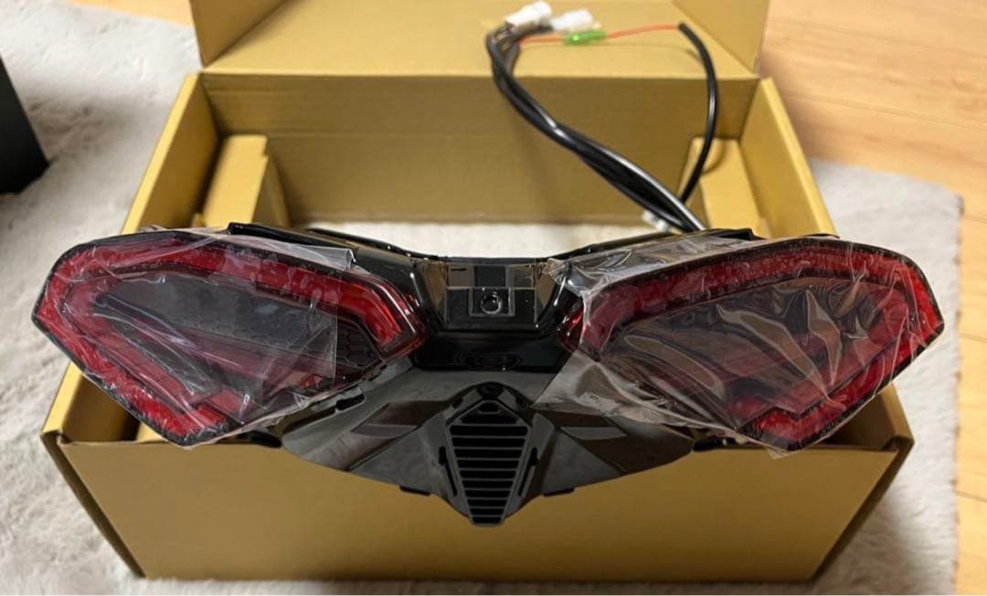 AJ6 シグナスグリファス　LED シーケンシャルウインカー　テールライト