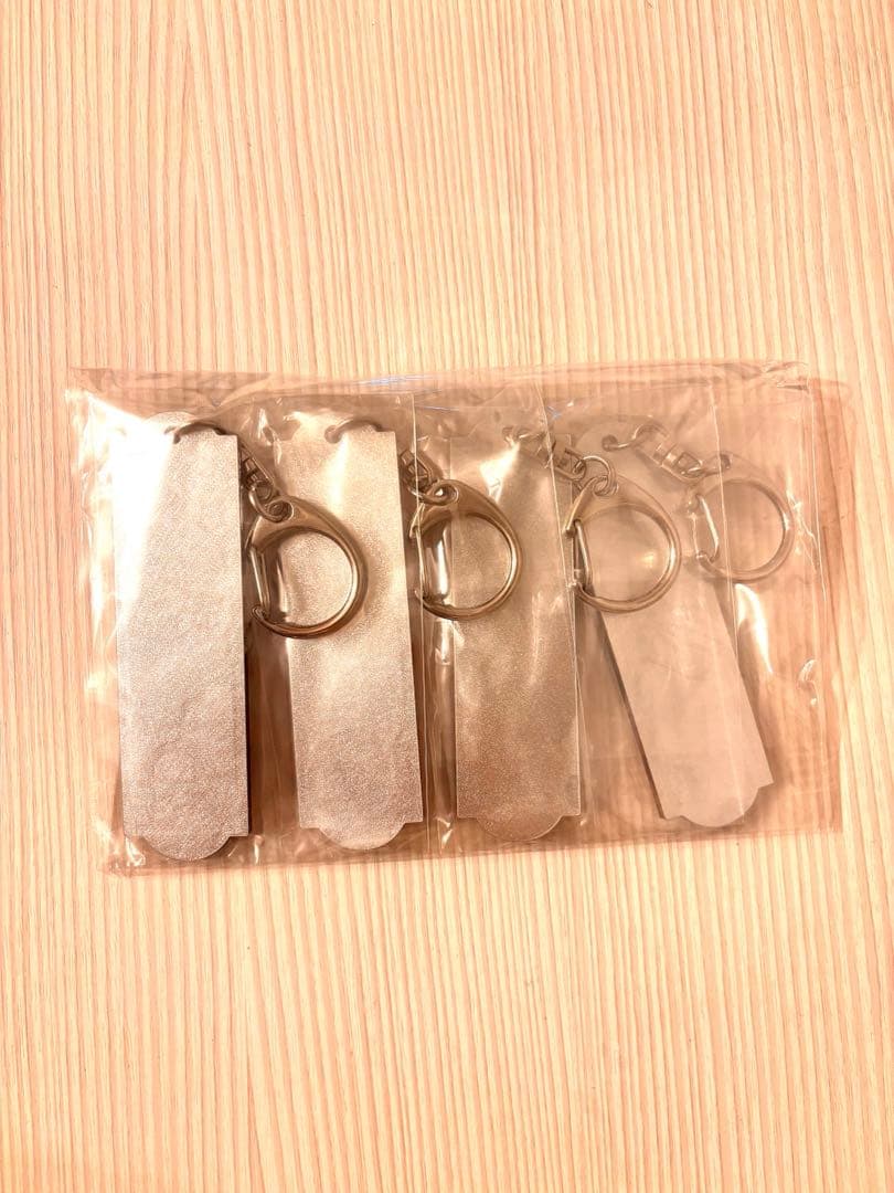 非売品　鬼滅の刃　メタリックアクリルキーホルダー4種セット　上弦の鬼編