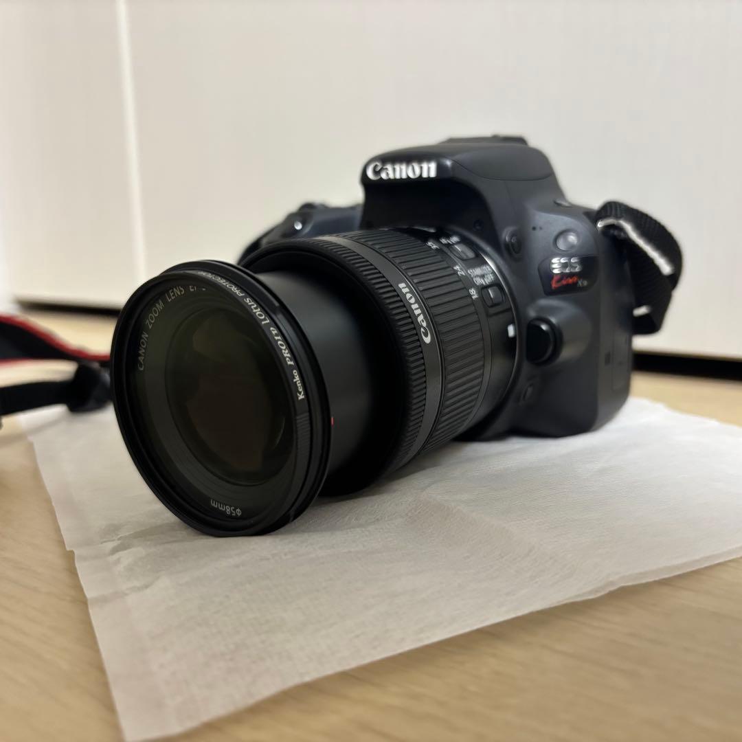 Canon EOS Kiss X9 ズームレンズキット　一眼レフ