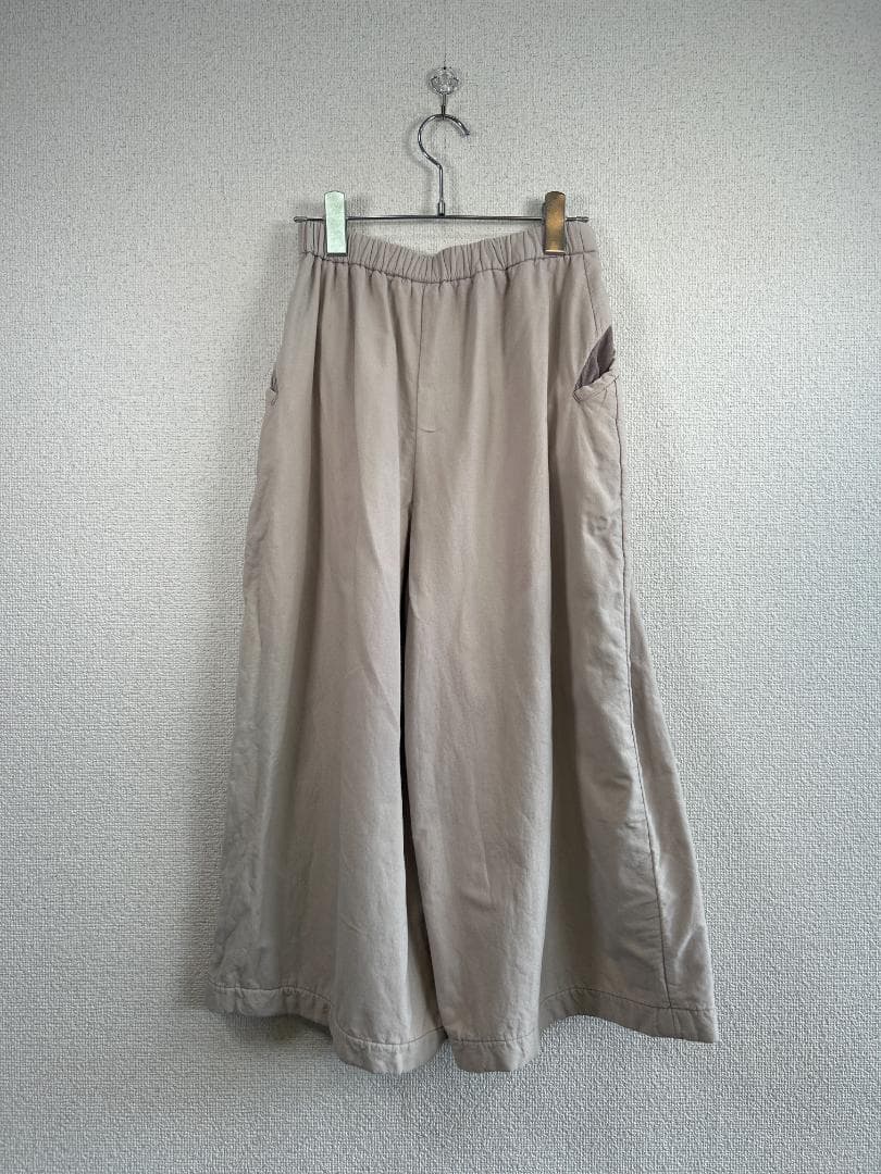 minä perhonen ベージュ ガウチョパンツ