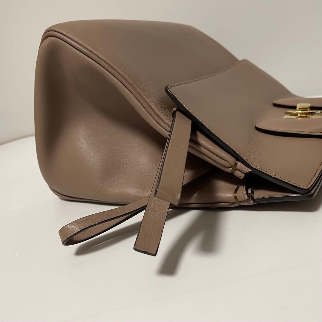 ✨極美品✨　Salvatore Ferragamo スタジオ　ハンドバッグ