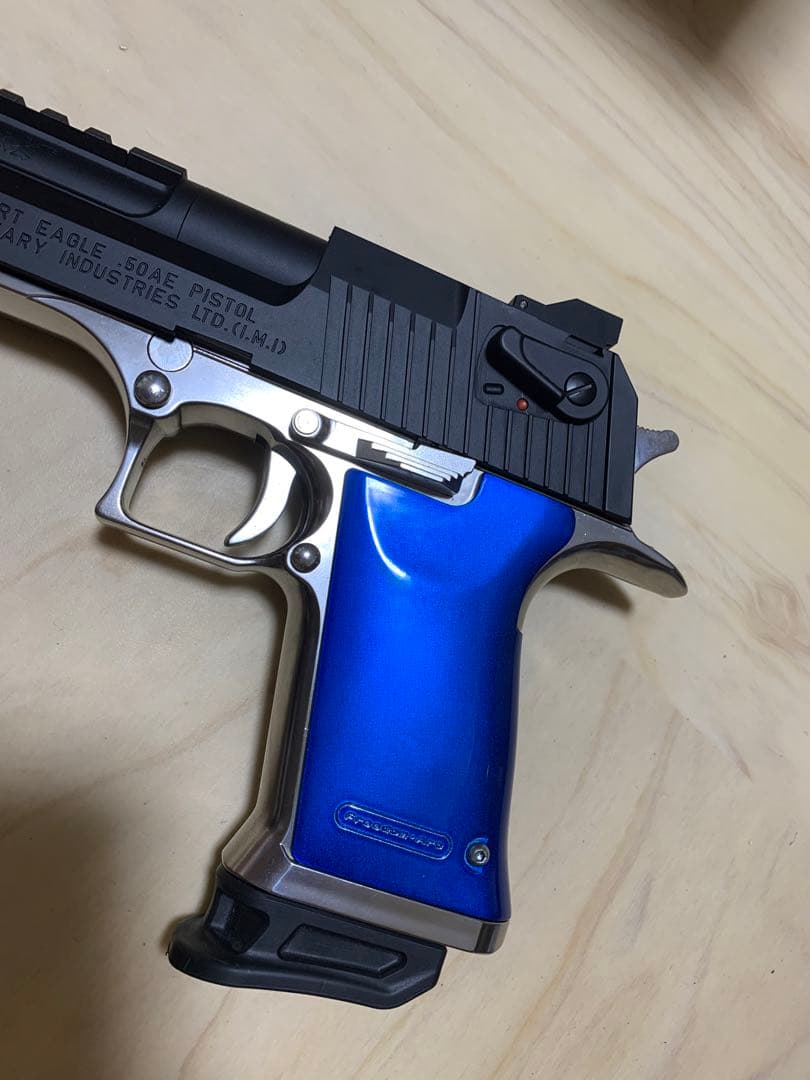 美品　マルイライトニングホーク.50AE　デザートイーグル　外装カスタム