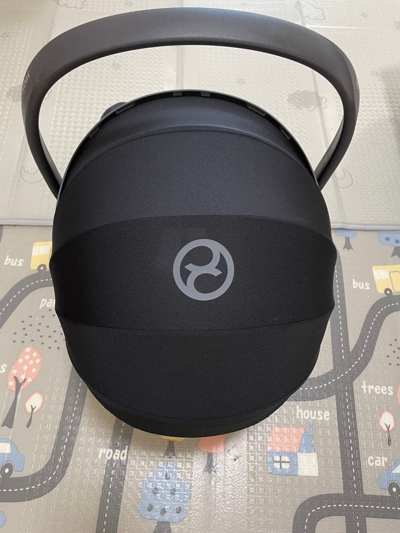 値下げ【美品】サイベックスクラウド Z2 i-Size ・ベースZ2 ・アダプタ