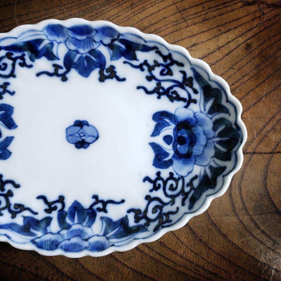 染付　舟形皿　変形皿　角福　古伊万里　牡丹唐草　唐花文　花弁縁　江戸　ロ号　欠け