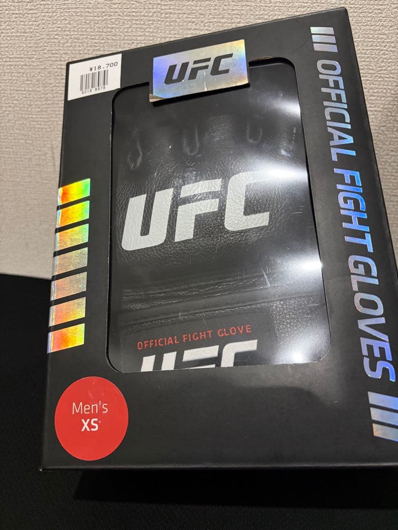 美品　UFC 公式オープンフィンガーグローブ　MENS XS