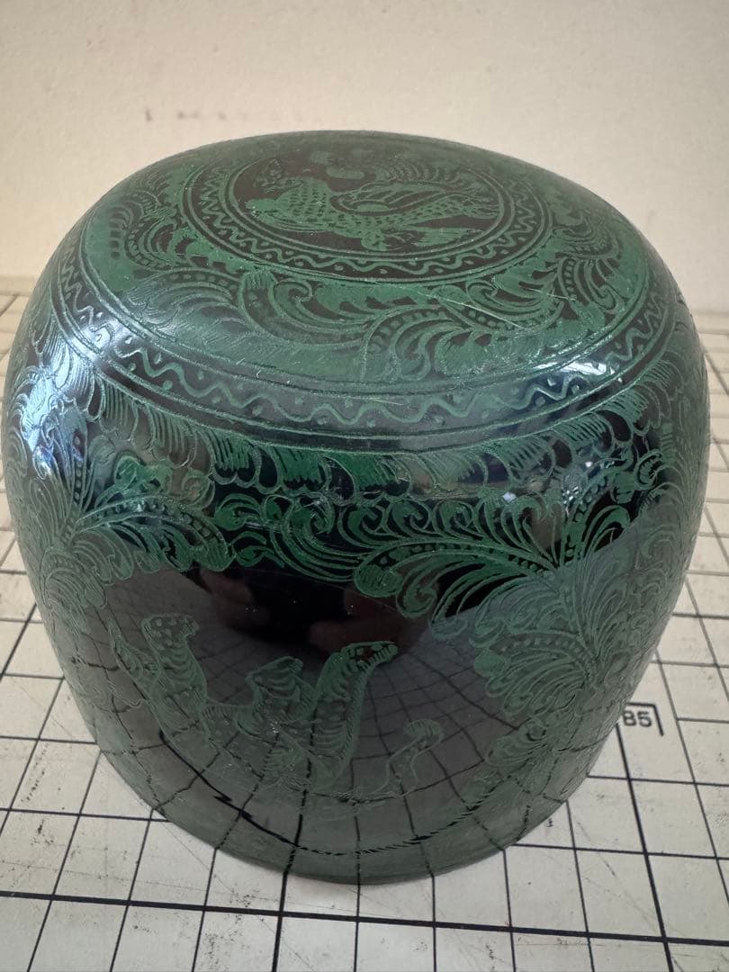 ミャンマーの伝統工芸品、キンマ（蒟醤）の漆器(青緑色)