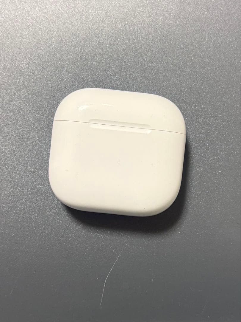 イヤホン AirPods 4