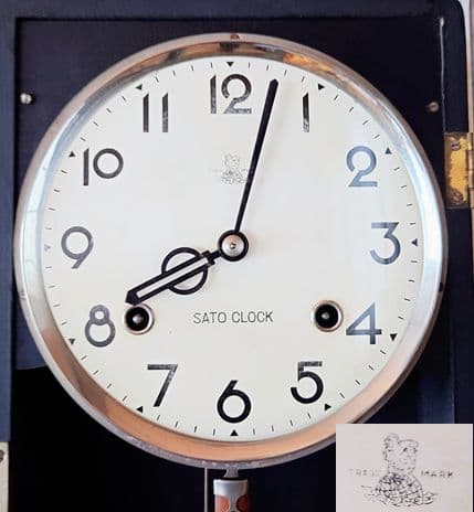〈完動・美品〉佐藤時計地球鶏印　黒漆塗り箱型ゼンマイ振り子時計