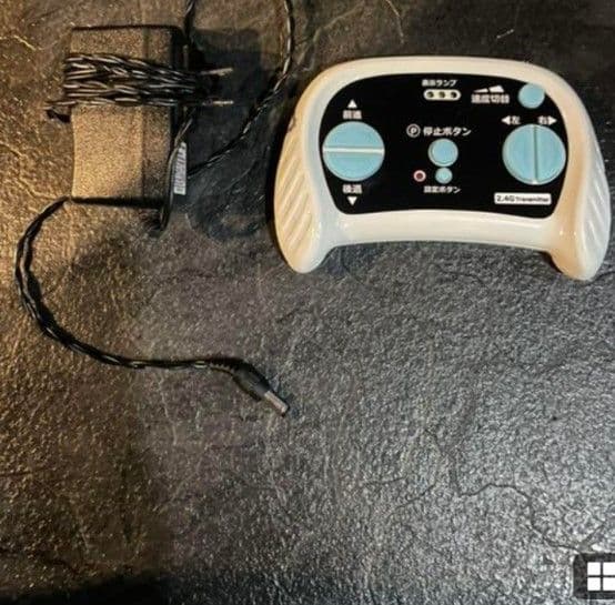 お正月価格1/3まで　電動乗用カー　ウルス（引取限定）