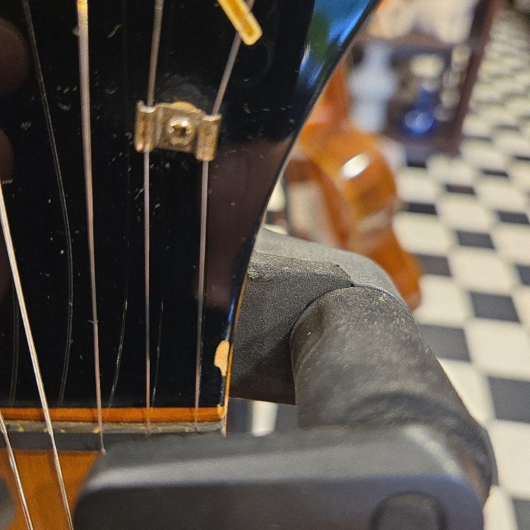 FERNANDES ZO-3 読売ジャイアンツ 限定 アンプ内蔵ギター