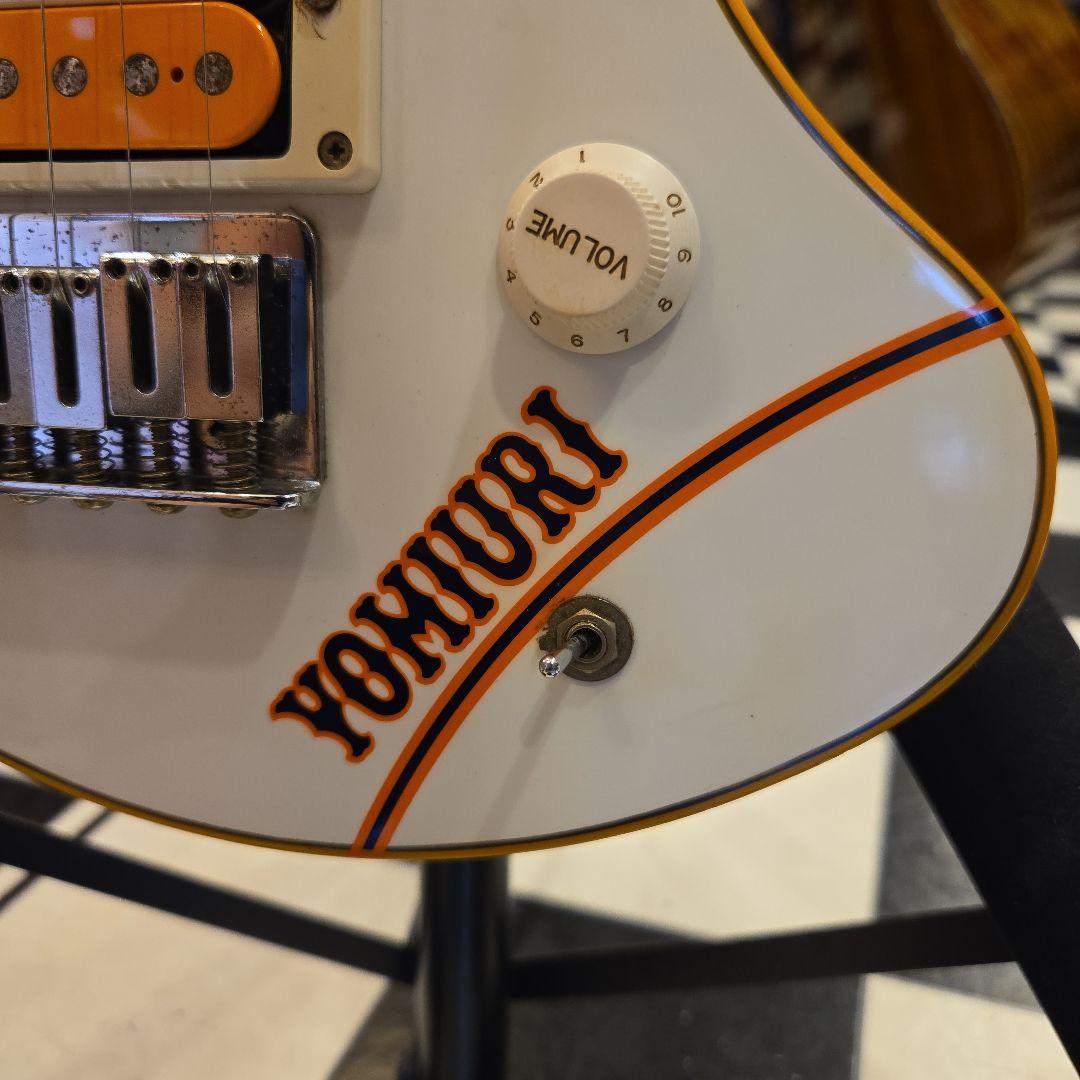 FERNANDES ZO-3 読売ジャイアンツ 限定 アンプ内蔵ギター