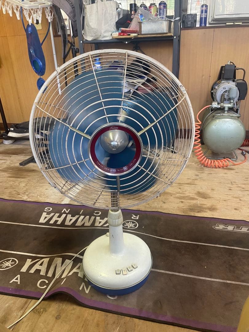 アンティーク　レトロな東芝扇風機