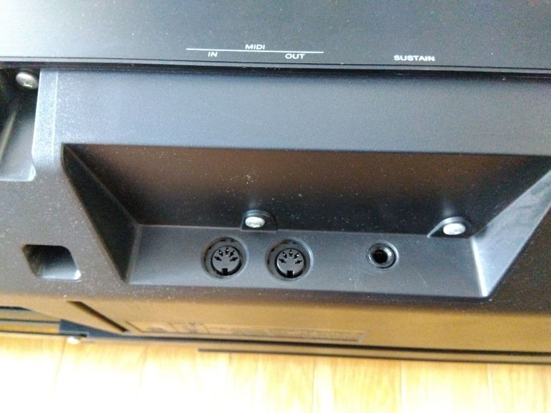 YAMAHA 電子ピアノ P-95B 譜面台、簡易ペダル、アダプター