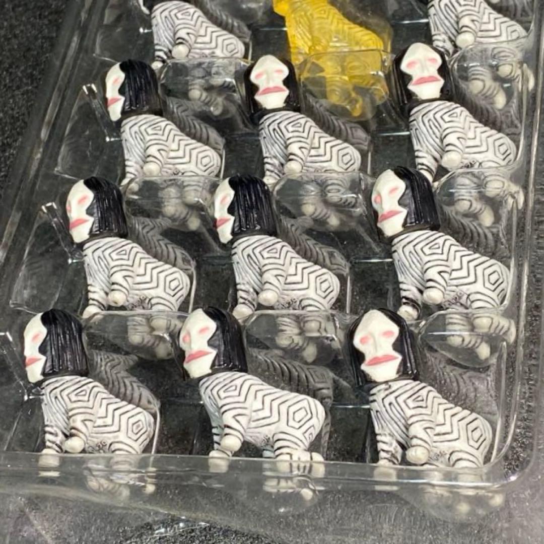 【希少シークレットver.】 ダダマニア ウルトラマン ダダ 三面怪人 DADA